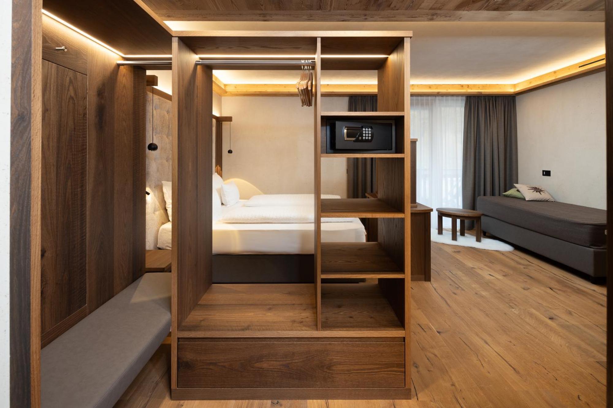 Camino Rustic Chic Hotel Livigno Phòng bức ảnh