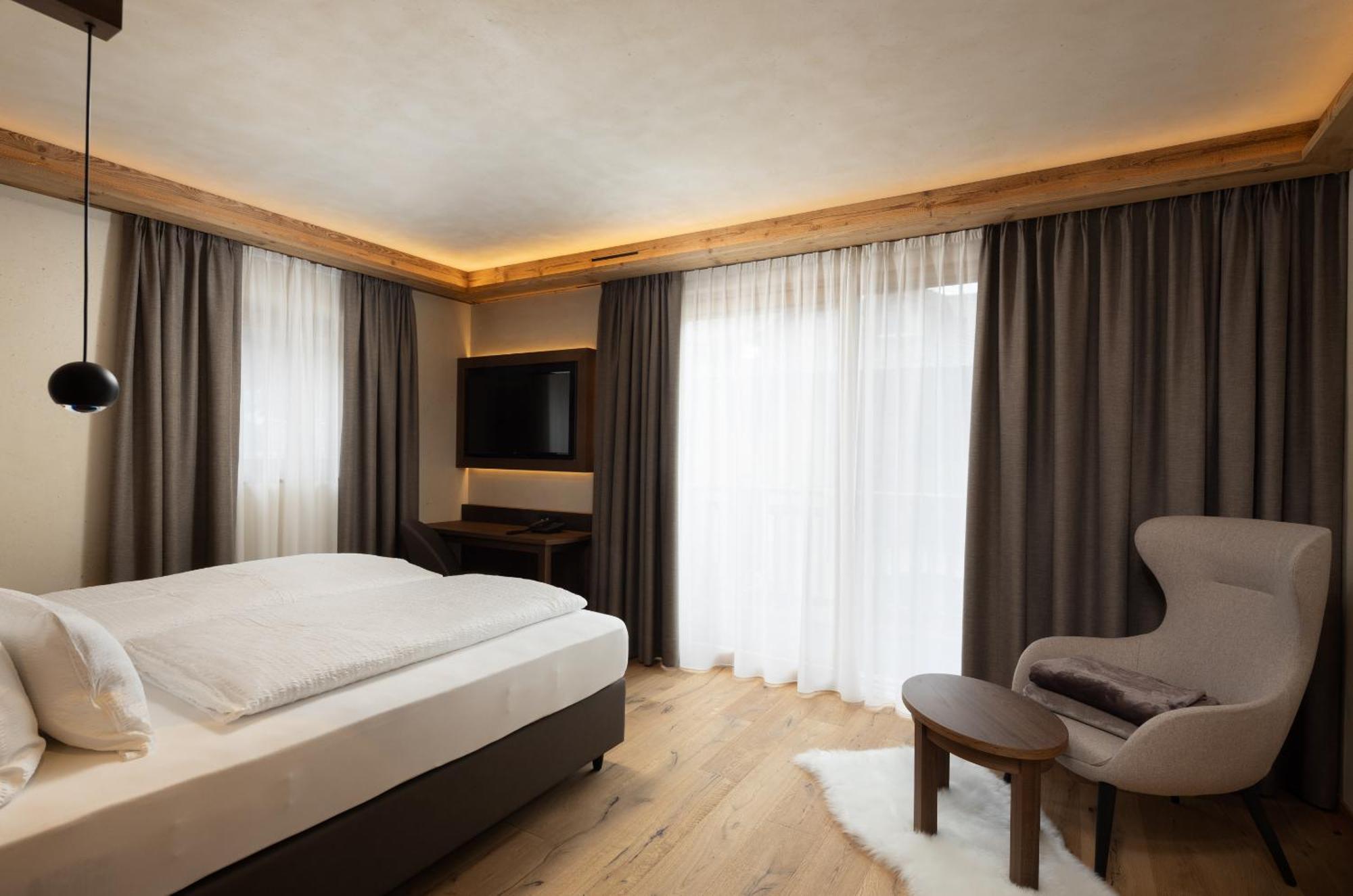 Camino Rustic Chic Hotel Livigno Phòng bức ảnh