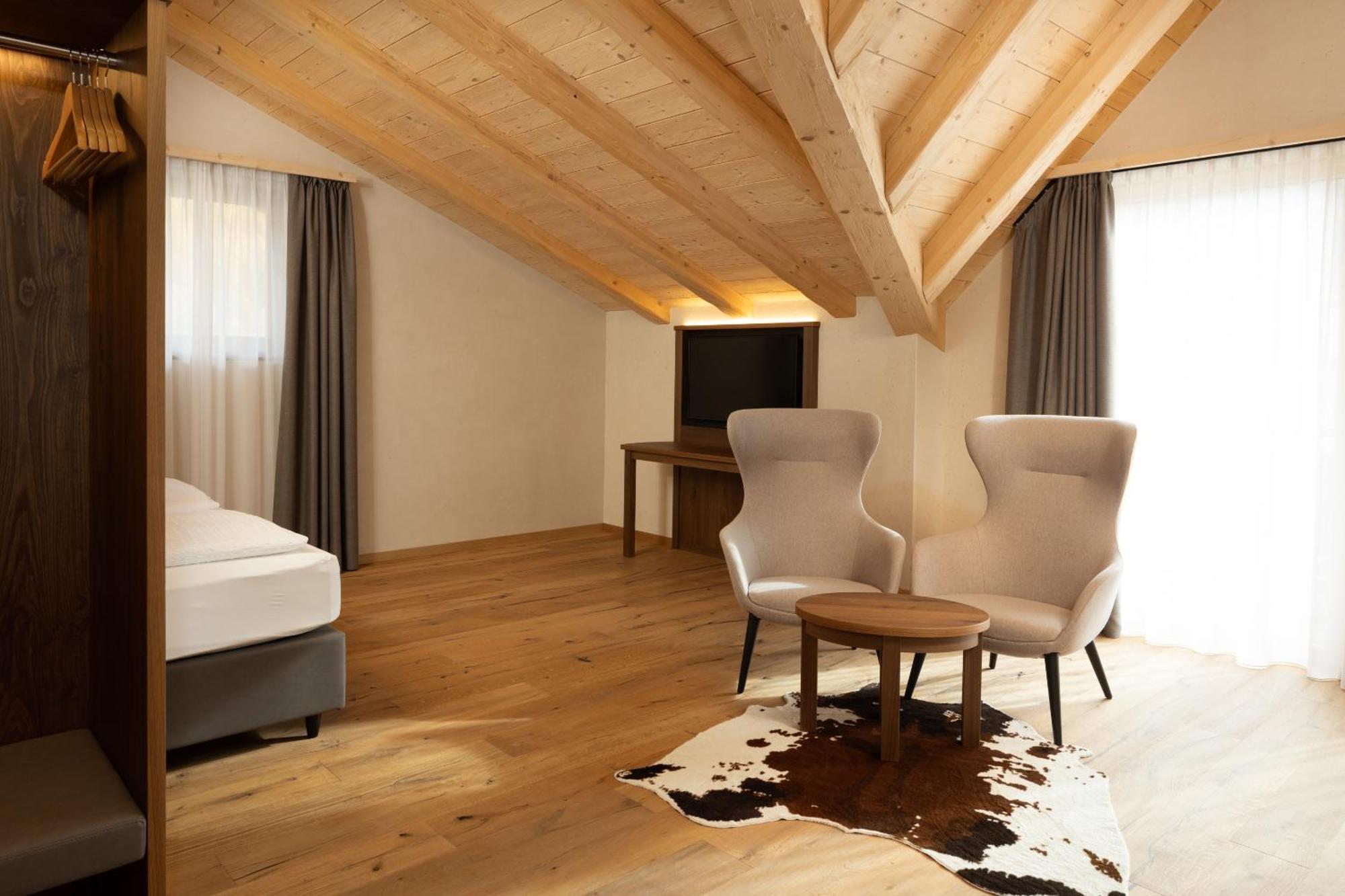 Camino Rustic Chic Hotel Livigno Phòng bức ảnh