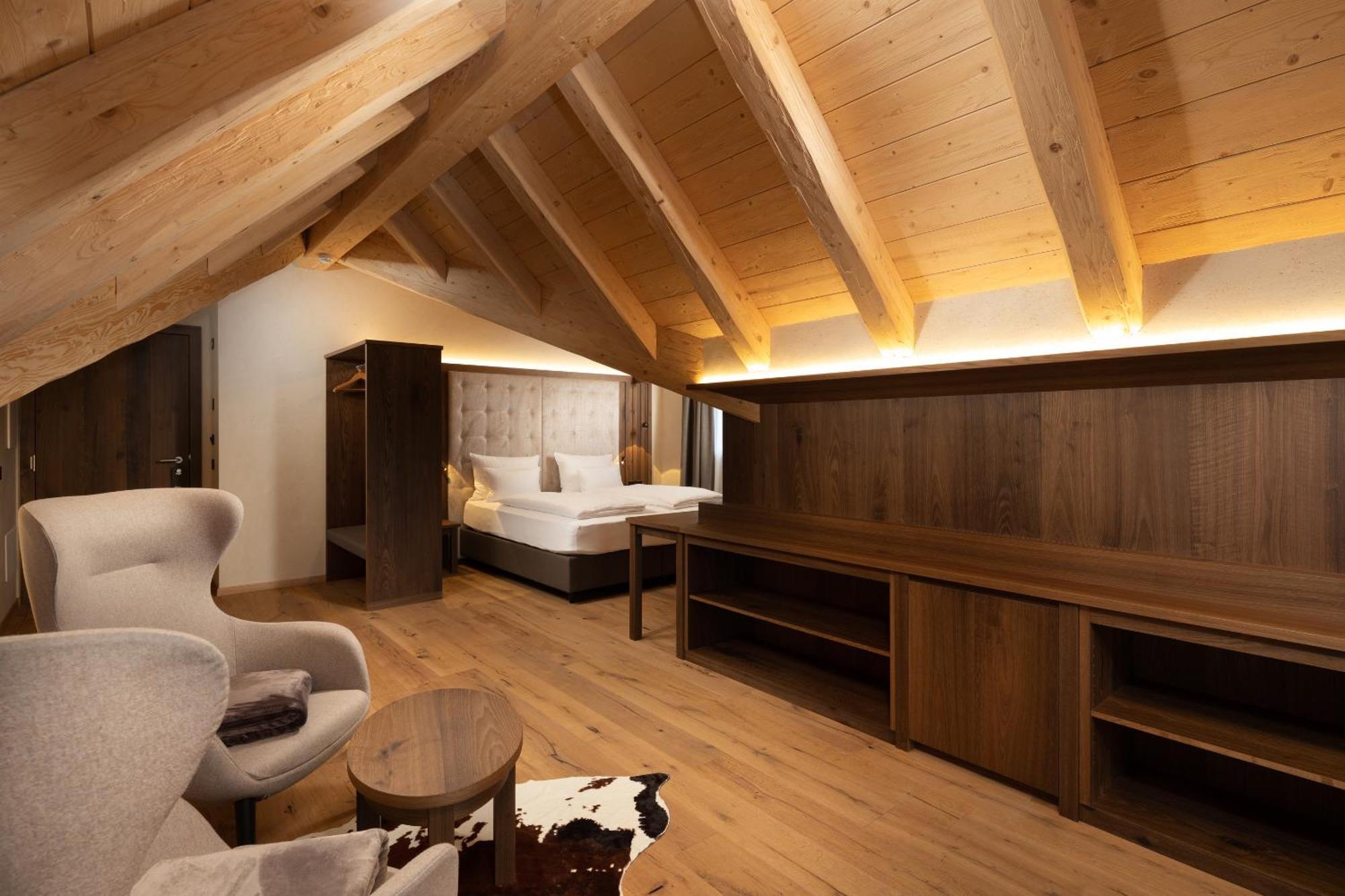 Camino Rustic Chic Hotel Livigno Phòng bức ảnh